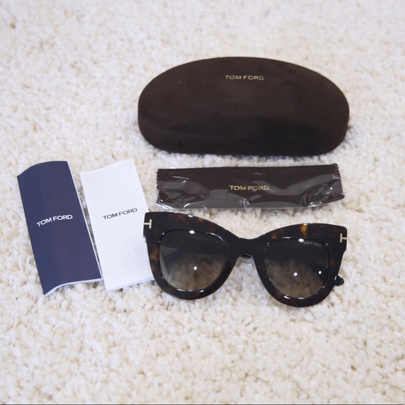 NWT Tom Ford Cat Eye Sunglasses - Picture 2 of 7
